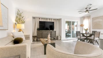 Smart TV, mesa de pingue-pongue