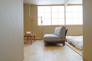 Room - RIKKA HANASATO (Takayama)