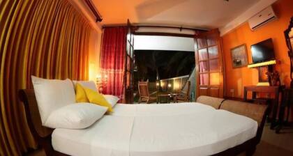 Deluxe Double Room with free Airport pickup or drop