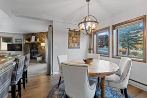 Dining - SKI-IN Condo in Breckenridge (Breckenridge)