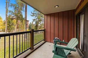 Property grounds - SKI-IN Condo in Breckenridge (Breckenridge)