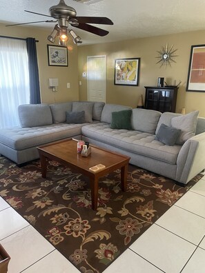 Smart TV, books - This Charming House with an outdoor pool, 3 bedrooms, 2 full baths.  (Longwood)