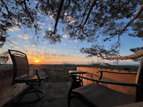 Hole in the Wall Getaway - USA/MEXICO Border Bed & Breakfast