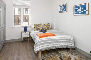 4 chambres, bureau, fer et planche à repasser, Wi-Fi gratuit