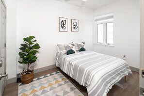 4 chambres, bureau, fer et planche à repasser, Wi-Fi gratuit