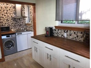 Private kitchen - Cozy Montreal Apartment in Villeray district (Montreal)