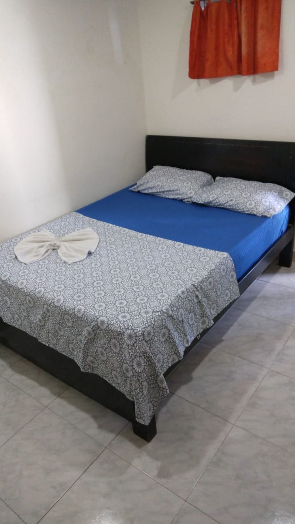 20 bedrooms, hypo-allergenic bedding available, WiFi (free)