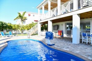 Outdoor pool - Casa Marquez (Marathon)