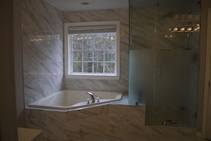 Hair dryer, towels, soap, shampoo - luxury estate (Stafford)