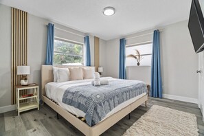 4 soverom, strykejern/-brett, wi-fi (inkludert) og sengetøy