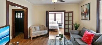 Perfect family spot near Great Lakes Naval Base!