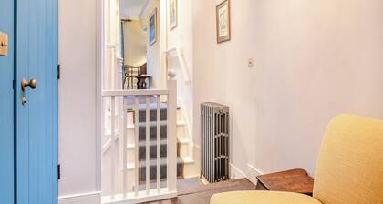 4 bedroom accommodation in Wells