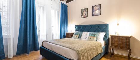 1 habitación, tabla de planchar con plancha y wifi gratis