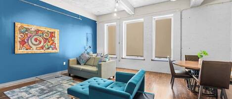 Televisión y oficina