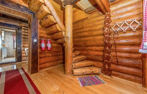 Interior - Kolibe Lika - The Valley (Musaluk)