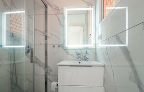 Dusche, Haartrockner
