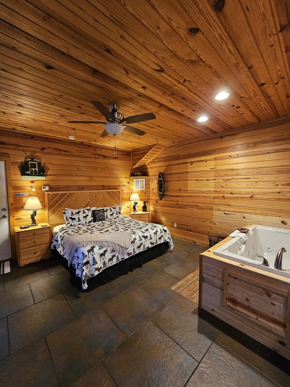 Bügeleisen/Bügelbrett, kostenloses WLAN, Bettwäsche