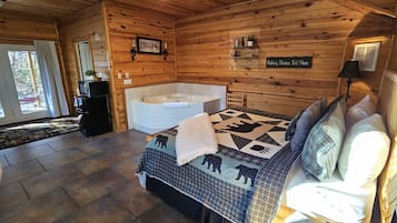 Tabla de planchar con plancha, wifi gratis y ropa de cama