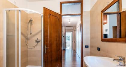 Awesome home in Borso del Grappa with house a panoramic view