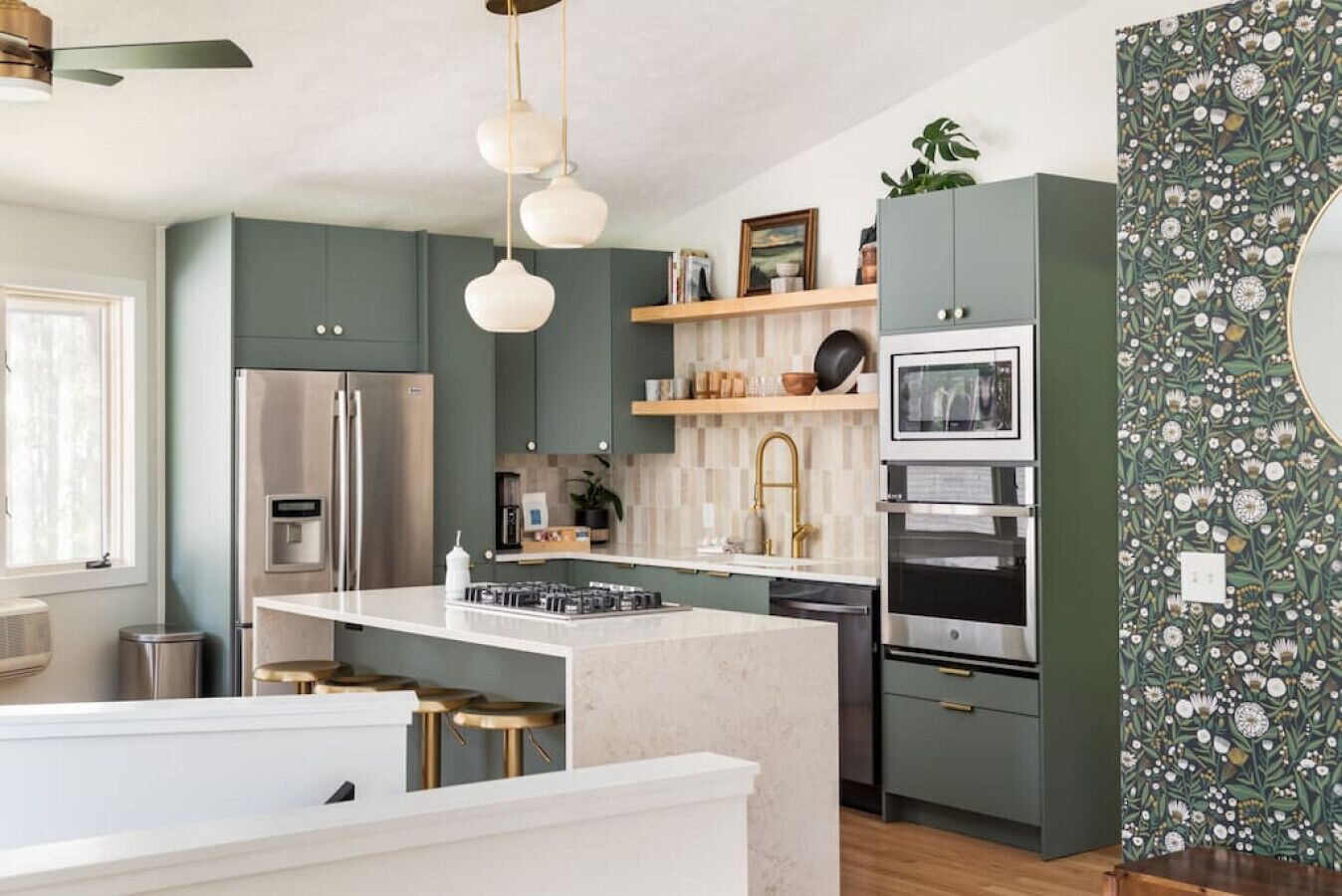 New* Beautifully updated home with game room!