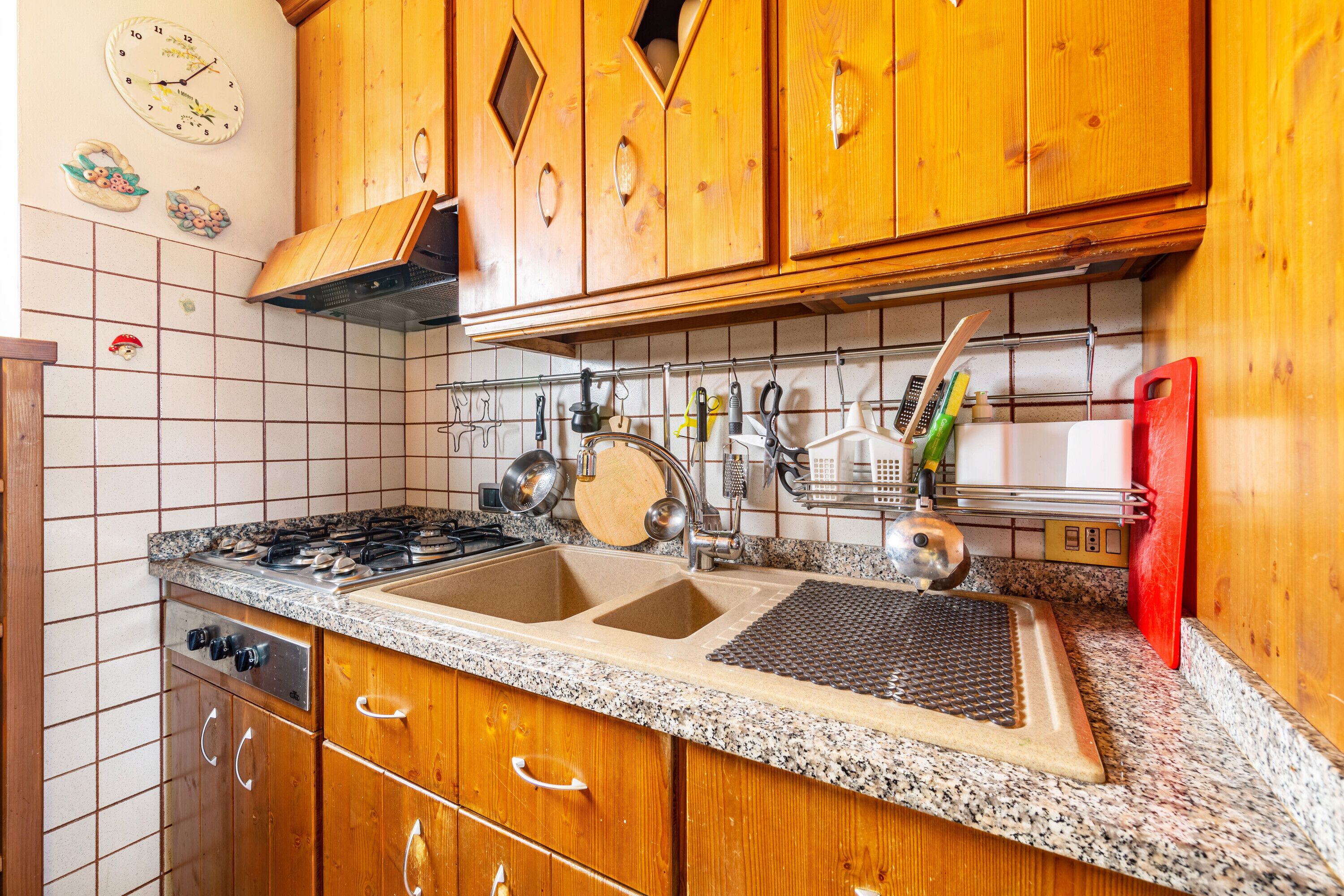 Kühlschrank, Ofen, Herdplatte, Geschirrspüler