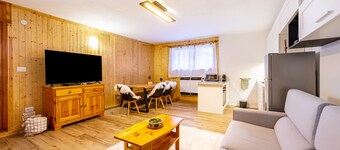 Apartment 'Casa Fiocco di Neve' with Mountain View, Shared Garden and Wi-Fi