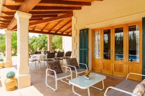 Outdoor dining - Country House 'Villa Punta Colet' with Mountain View, Wi-Fi and Air Conditioning (Pollensa)