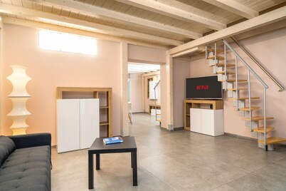 Apartment 'Home Suite14' with Private Terrace, Wi-Fi and Air Conditioning
