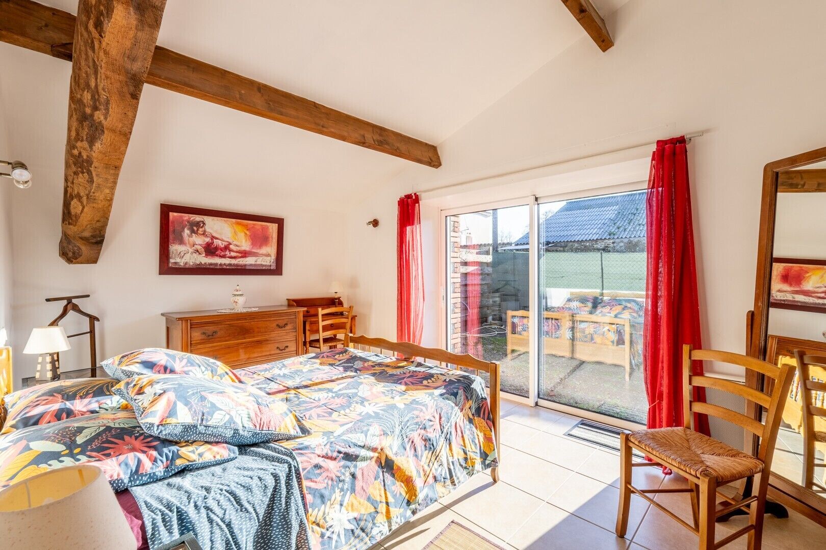 2 habitaciones, tabla de planchar con plancha y wifi gratis 