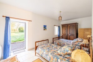 2 habitaciones, tabla de planchar con plancha y wifi gratis 