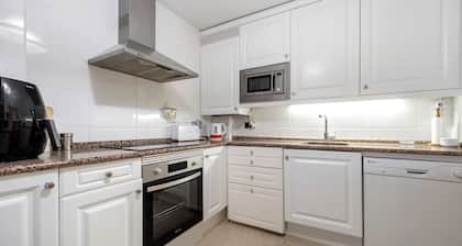 Holiday Home 'Emi' with Shared Pool, Wi-Fi and Air Conditioning