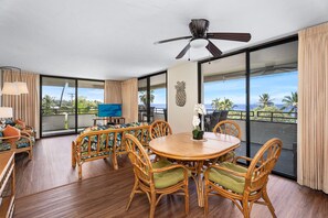 Interior - 🏖️End Unit Oceanview Condo | Pool | Sauna & Tennis! (Kailua Kona)