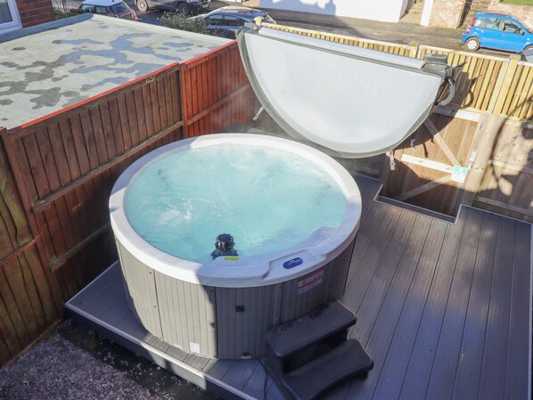 Ferienhaus | Außen-Whirlpool