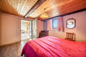 3 habitaciones, tabla de planchar con plancha y wifi gratis 