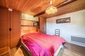 3 slaapkamers, een strijkplank/strijkijzer, gratis wifi