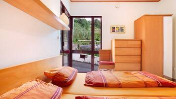 2 bedrooms, free WiFi, bed sheets