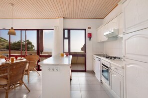 Refrigerador, horno, parrilla de estufa y lavavajillas 