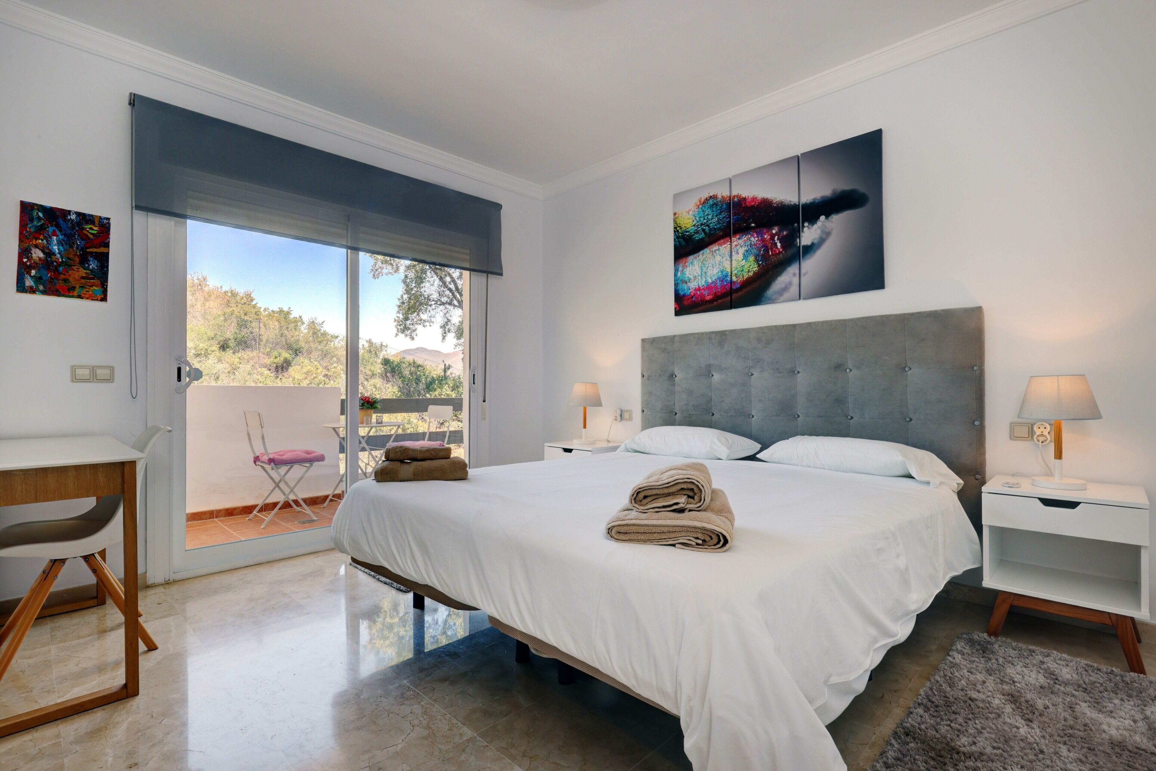 2 chambres, fer et planche à repasser, Wi-Fi gratuit, draps fournis