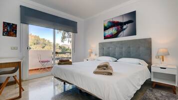 2 chambres, fer et planche Ă repasser, Wi-Fi gratuit, draps fournis