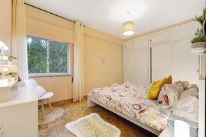 1 makuuhuone, silitysrauta/-lauta, ilmainen Wi-Fi, vuodevaatteet