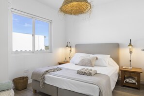 3 bedrooms, in-room safe, desk, iron/ironing board