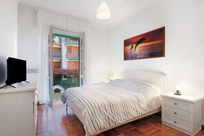 2 bedrooms, free WiFi, bed sheets - Apartment 'La Casa Di Carla' with Balcony and Wi-Fi (Camogli)