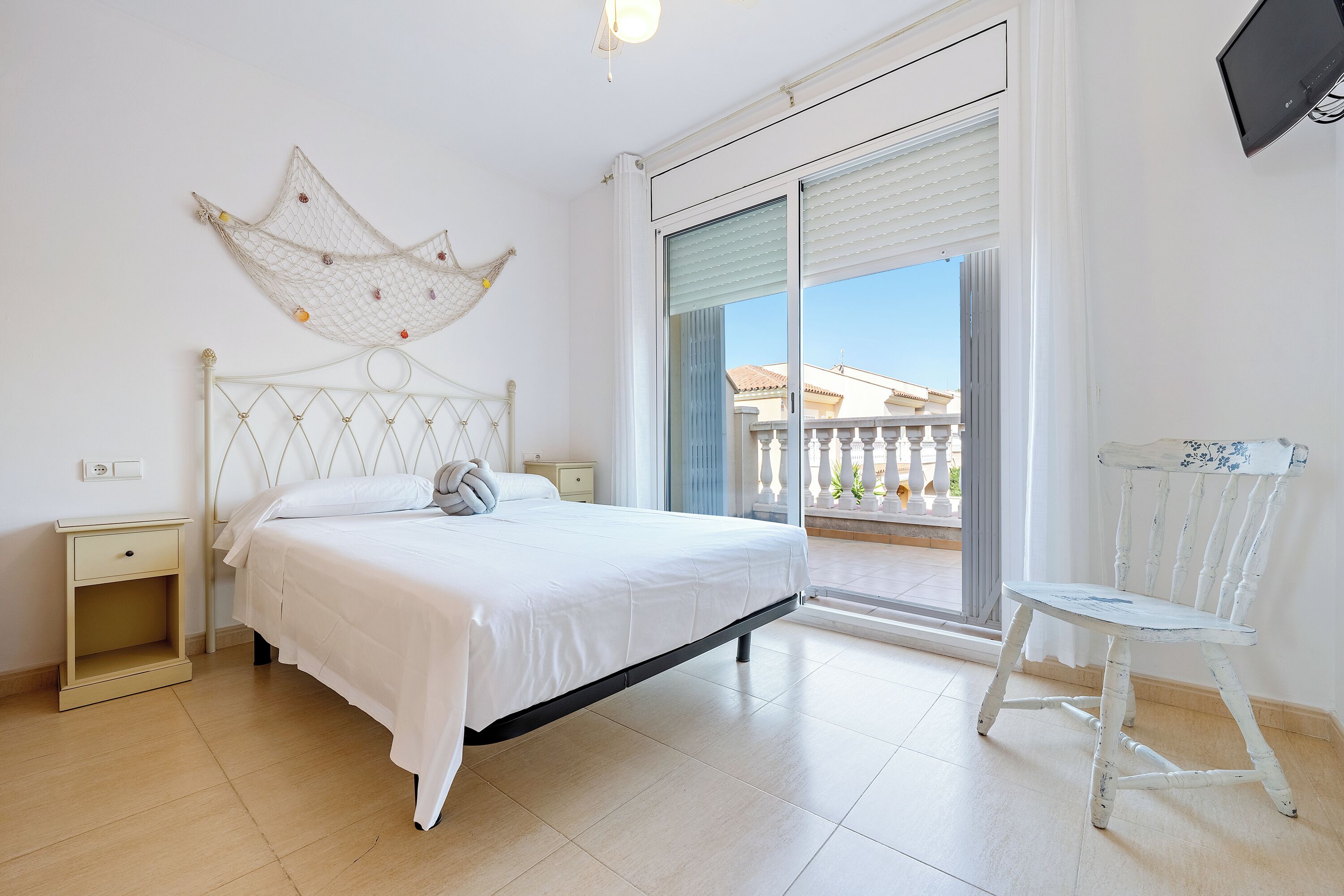 3 bedrooms, free WiFi, bed sheets