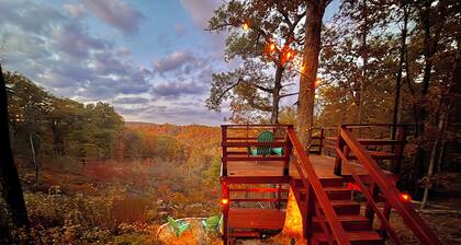 Wild Wanderer Cozy Mountain View oasis Fireplace, Tv,kayaks, Grill, lake access