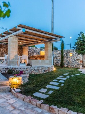 Terrace/patio - Villa 'Trulli Life' with Private Pool, Wi-Fi and Air Conditioning (Putignano)