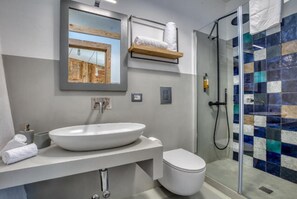تجهيزات دش، مجففات شعر، مناشف