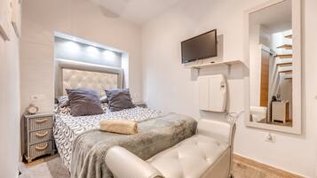 1 habitación, tabla de planchar con plancha y wifi gratis