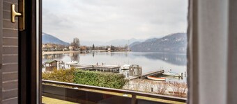 Apartment 'Garden Alle Barche - Angela 3' with Lake View, Shared Garden and Wi-Fi