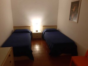 2 slaapkamers, een strijkplank/strijkijzer, gratis wifi