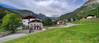 Holiday Apartment "La Tua Casa A Brusson" with Mountain View & Shared Garden